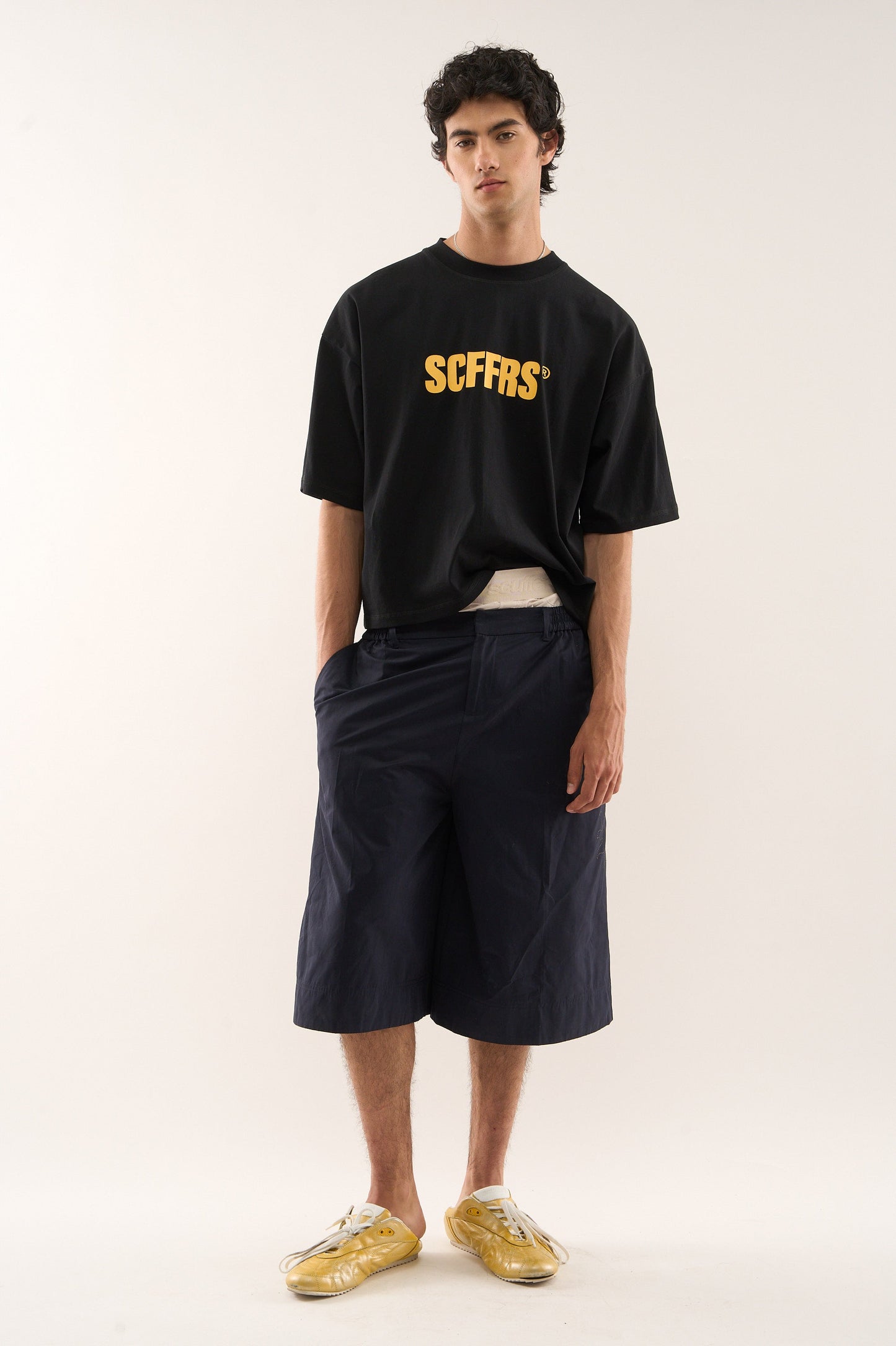 Rua Black T-Shirt