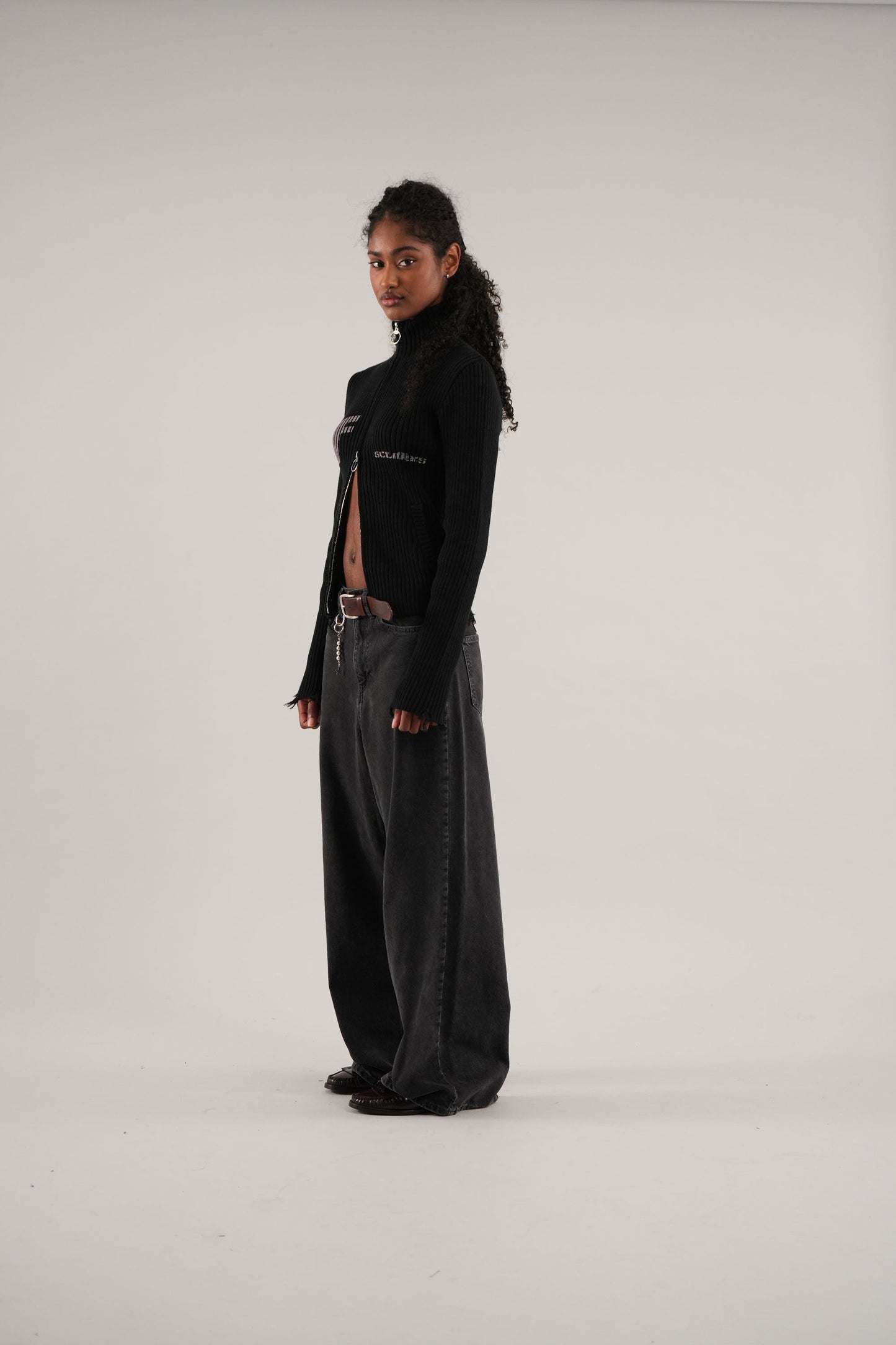 Blackie Dark Zipper Knit