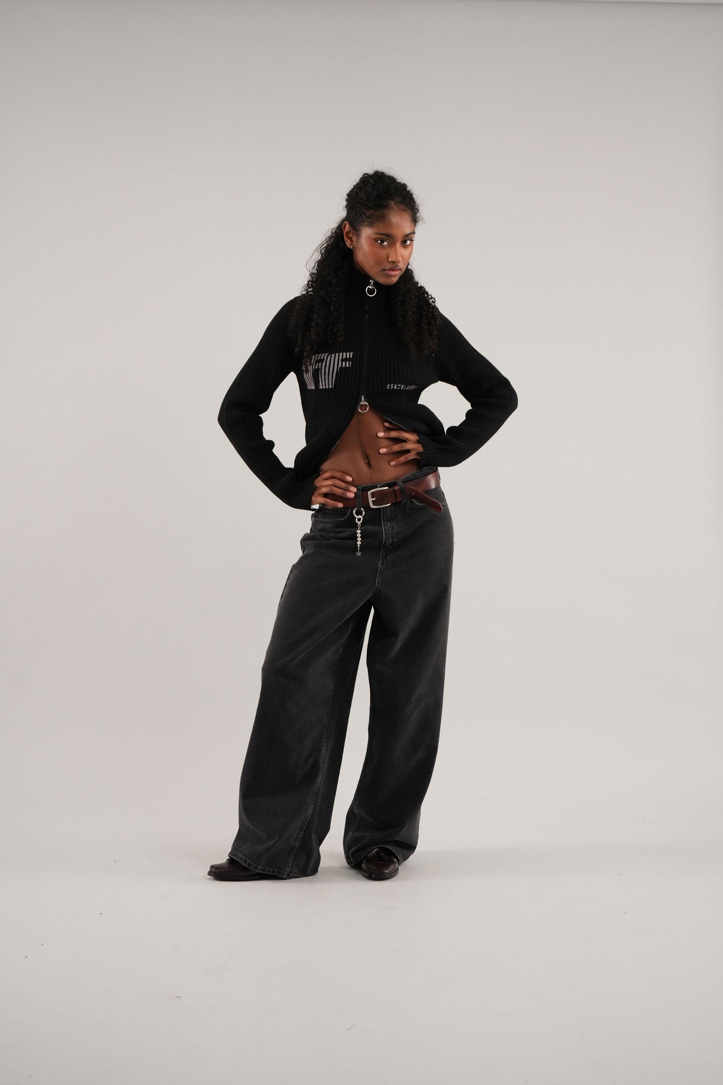 Blackie Dark Zipper Knit
